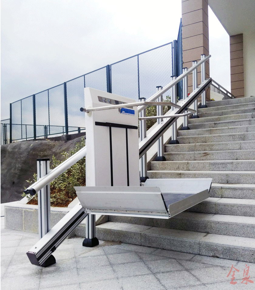 <b>直線斜掛升降平臺</b>